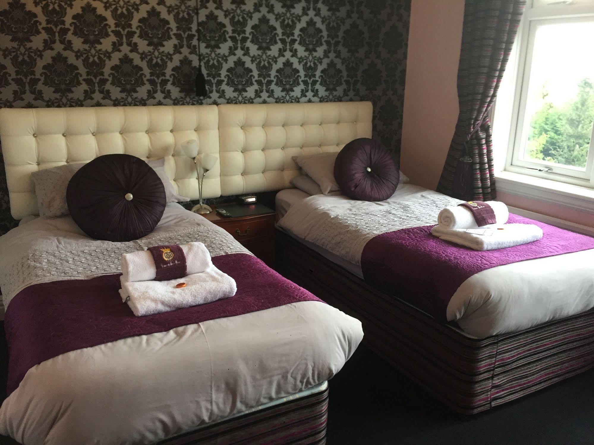Grimscote Manor 3* Coleshill